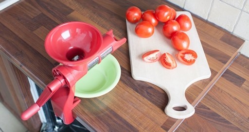 Browin Maszynka/przecierak do pomidorów czerwona